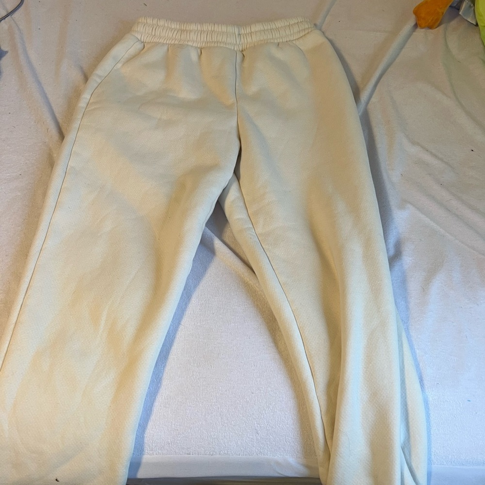 Cream Sweatpants with Fleece Inside